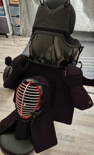 Customer photo review of *NEW AND IMPROVED* 'VANGUARD ESSENTIAL' Essential Protective KendoStar Bogu Set