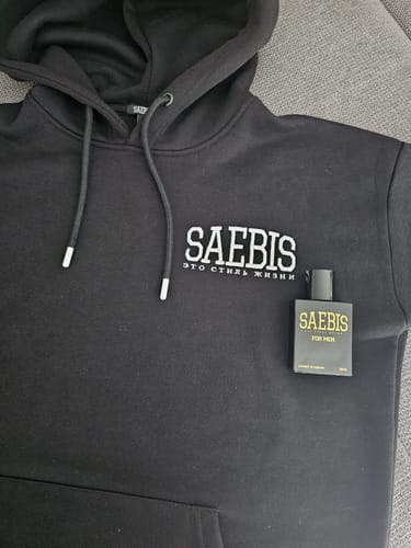 Customer photo review of Lifestyle Herren Hoodie schwarz mit Stickerei by SAEBIS®