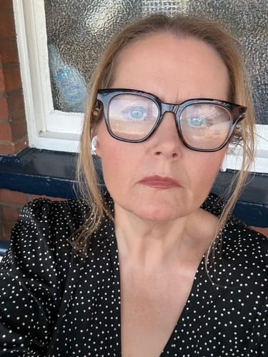 Customer photo review of SNATCH & SCULPT CREAM BRONZER