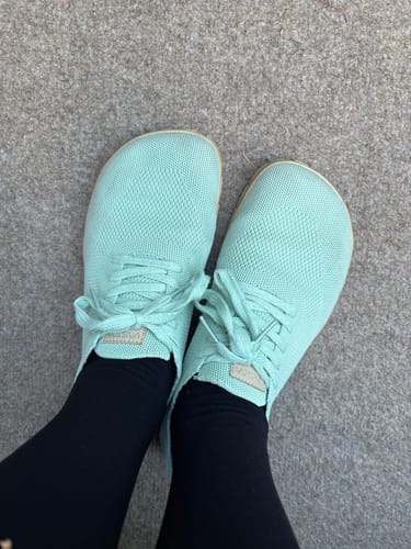 Customer photo review of Vaistoa Iloa -paljasjalkatennarit