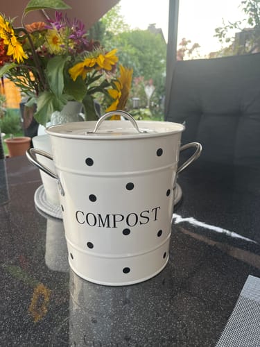 Kundenbewertung mit Foto zu Isabelle Rose - Kompost-Eimer für Biomüll (3 Liter)