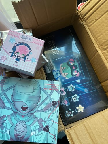 Customer photo review of Alien Stage - Album Vol. 1