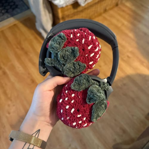 Customer photo review of Crochet Headphone Covers