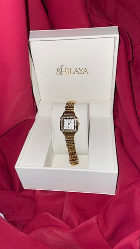 Customer photo review of LA MYKONOS MONTRE DORÉ AVEC CHIFFRES ARABES