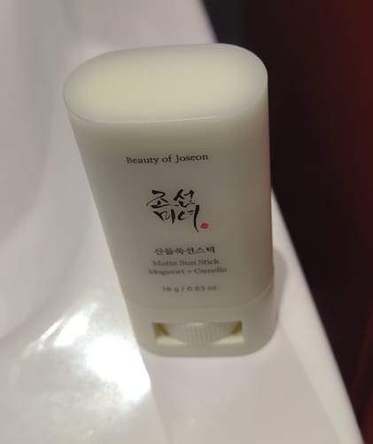 Customer photo review of Beauty of Joseon - Stick solaire mat : Armoise + Camélia - 18g