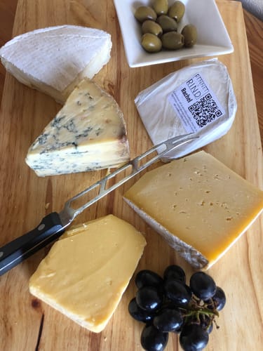Customer photo review of Mystery Cheese Box