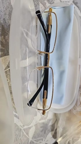 Customer photo review of Zirosat Unisex Semi Rim Square Titanium Eyeglasses 59910