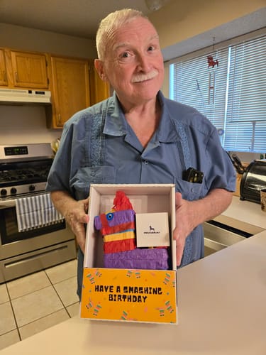 Customer photo review of Smashing Birthday Piñatagram