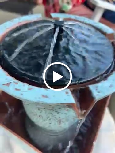 Customer video review of Two Button Fountain Pump and Battery Compartment - no connection port