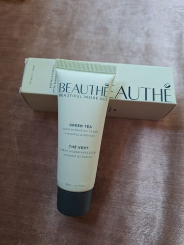 Customer photo review of Crème Hydratante Éclat au Thé Vert