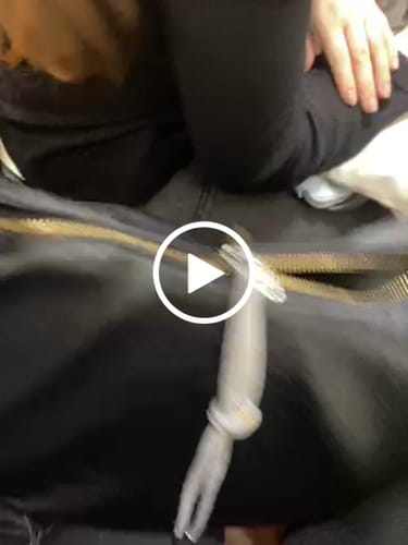Customer video review of Cartera De Hombro Notebook Diseño Costuras