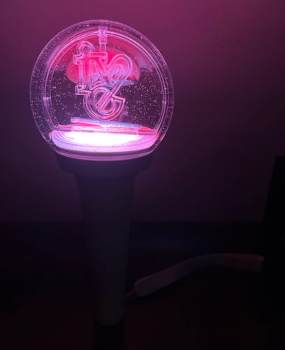 Customer photo review of IVE - OFFICIAL LIGHT STICK VER.1