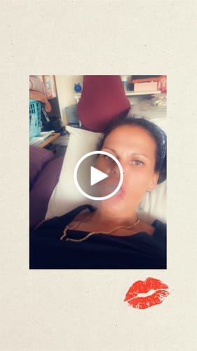 Customer video review of Peach Berry