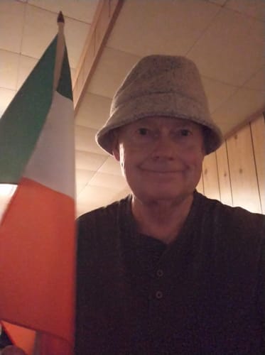Customer photo review of Wee Thatch Hat Tweed