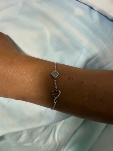 Customer photo review of Eternal Love Bracelet