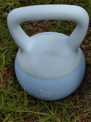 Customer photo review of Pesa Rusa Kettlebell 8kg 17.6lb Ejercicio Casa Hogar Fitness Color Azul claro Centurfit