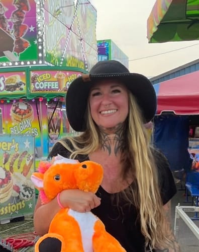 Customer photo review of Packable Sun Hat Ash