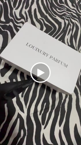 Customer video review of OMBRE NOMADE