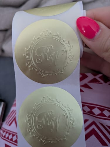 Customer photo review of Personalisierter Prägestempel mit anpassbaren Initialen - Modell "Prestige"