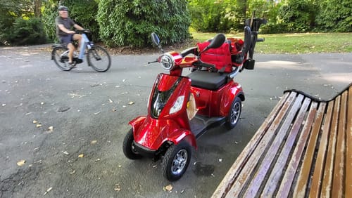 Customer photo review of Scooter électrique 1000w à 4 roues modèle Rider pour PMR et Séniors homologué COC/EEC