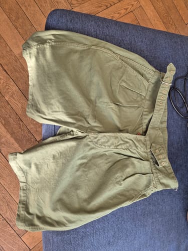 Customer photo review of British Army Gurkha Bermuda Shorts - Olive