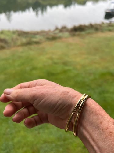 Customer photo review of Classic Oval Bangle