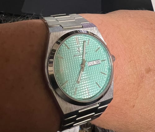 Customer photo review of Lucky Fours® Jaxon