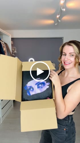 Customer video review of Scoop neck tank top