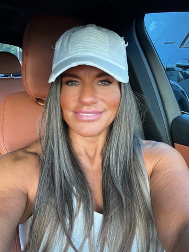 Customer photo review of *Topless Beach Sandy & Long (Hat Wig)