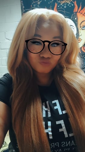 Customer photo review of Perfect Hairline By Outre Glueless 13x6 HD Lace Front Wig - PH 1