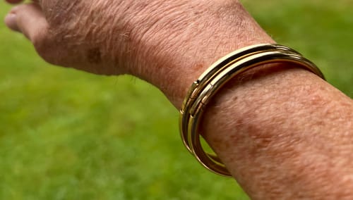 Customer photo review of Classic Oval Bangle