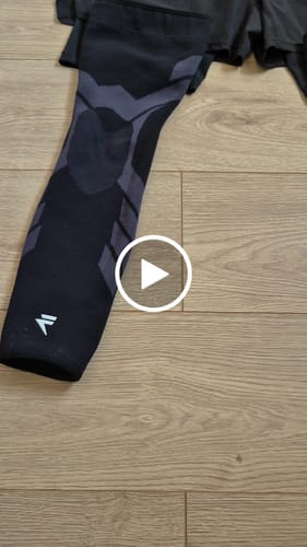 Customer video review of Maintien de compression Été V2 pour Genoux et Jambes