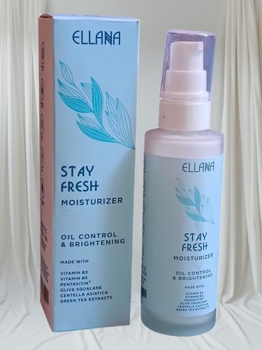 Customer photo review of Stay Fresh Moisturizer Controls Oil and Brightens