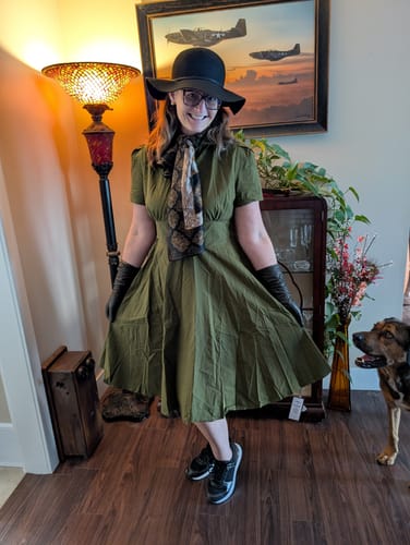 Customer photo review of Green 1940s Lapel Buttoned Solid Dress