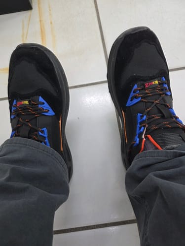 Customer photo review of Dragon Ball Sneaker Goku Black