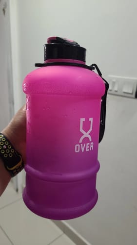 Julia review of 1.5L Oversized Bottle with Flip Cap image 1 out of 1