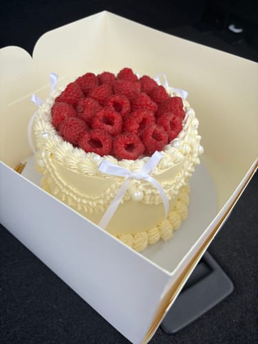 Customer photo review of Custom Cakes