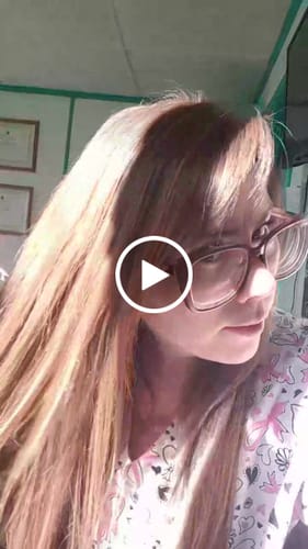Reseña con vídeo de un cliente sobre Hair Power - Reparación Capilar 60 ml