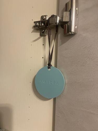 Customer photo review of 3 Profumatori "Baci di Talco" per ambienti, armadi, cassetti e auto. I ciondoli di Amadēa