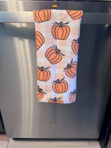 Customer photo review of Subtle F*ck Trump Pumpkin Hand Towel