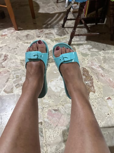 Customer photo review of Scholl Sun