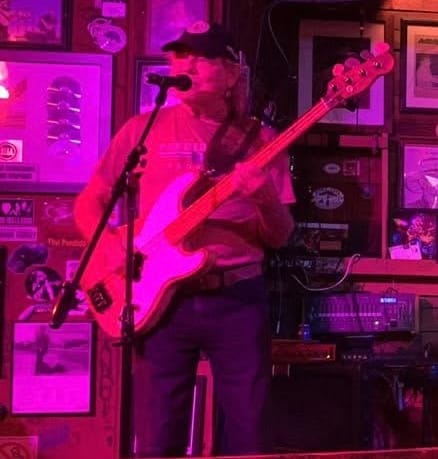 Customer photo review of XL-aiR UHF Wireless System for Dynamic Microphones – Pro XLR Audio, 165ft (50m) Range, 6-Hour Battery