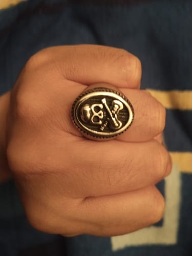 Customer photo review of Anillo Rock Skull - Acero Inox