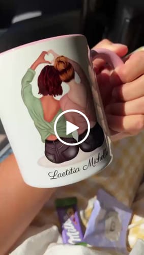 Customer video review of Mug Personnalisé - Meilleures Amies