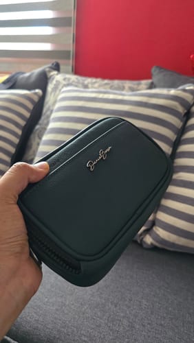 Pablo A. review of Cartera Mexicali • Encino image 1 out of 2