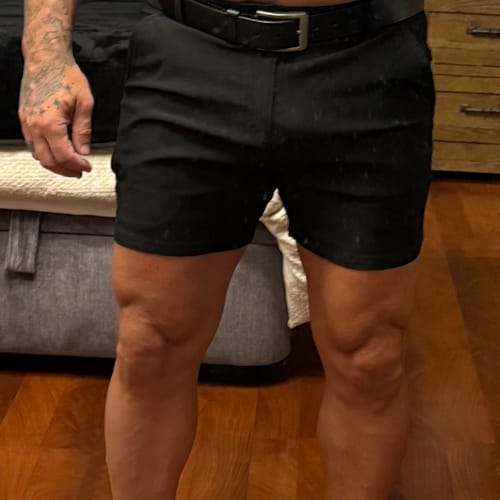 Customer photo review of Ultra-Stretch 5" Chino Shorts - Black