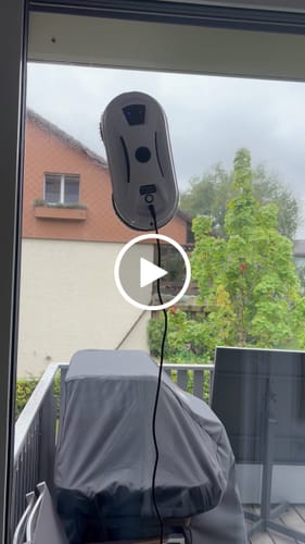 Customer video review of Fensterputzroboter Pro 2.0