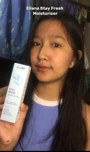 Customer photo review of Stay Fresh Moisturizer Controls Oil and Brightens