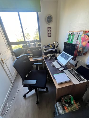 Customer photo review of Silla Oficina Taylor Syncro Negro con cabecero
