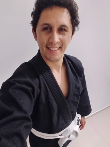 Customer photo review of Essential Black Brazilian Jiu Jitsu Mens BJJ Gi